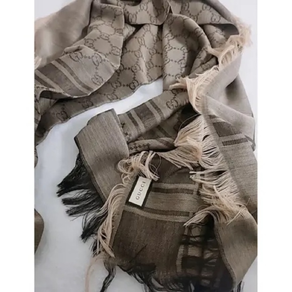 New Gucci GG Guccissima Monogram Scarf in Brown - Picture 8 of 10